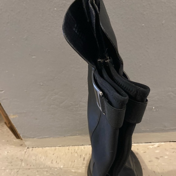 Calvin Klein boots - Picture 2 of 5